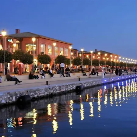 Appartamento One Block From The Sea 10'minutes From Acropolis Atene